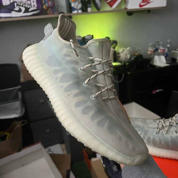 Yeezy Other - Yeezy 350 mono ice